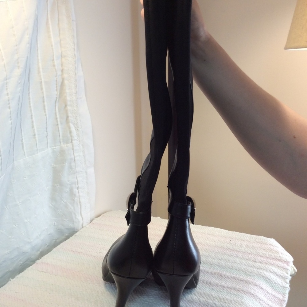 Women’s New Me Too Lane 6 Heeled Boots - Picture 3 of 7